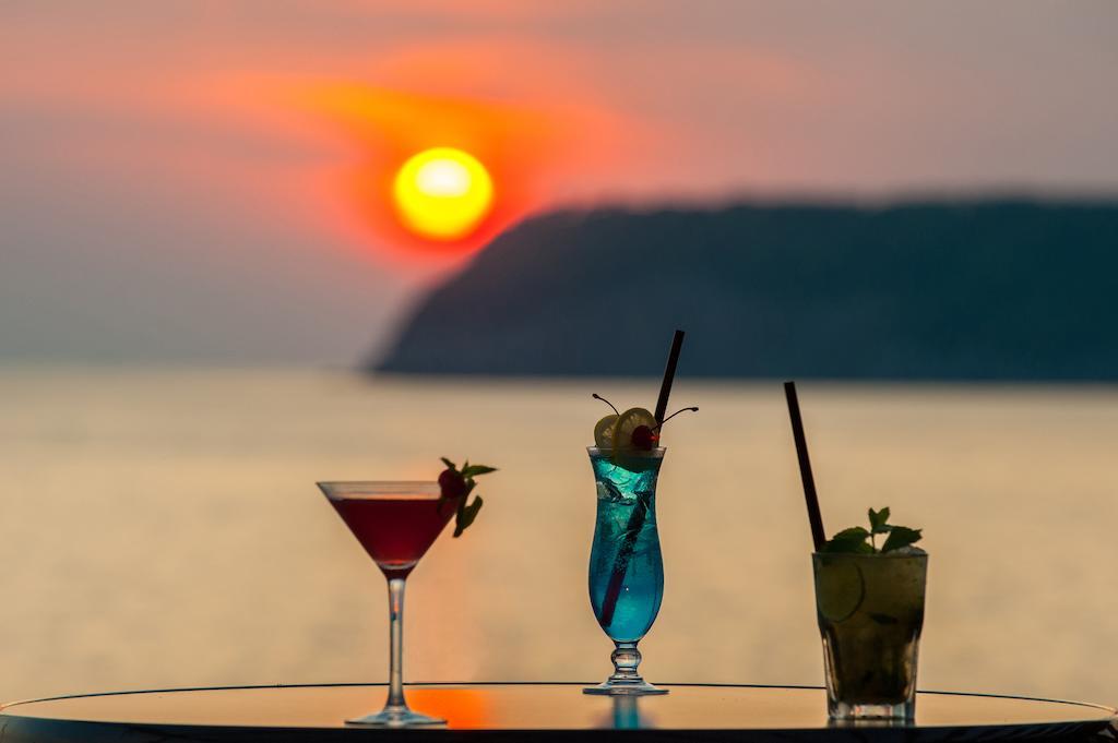 Royal Ariston Hotel Dubrovnik Exterior photo Sunset at the beach