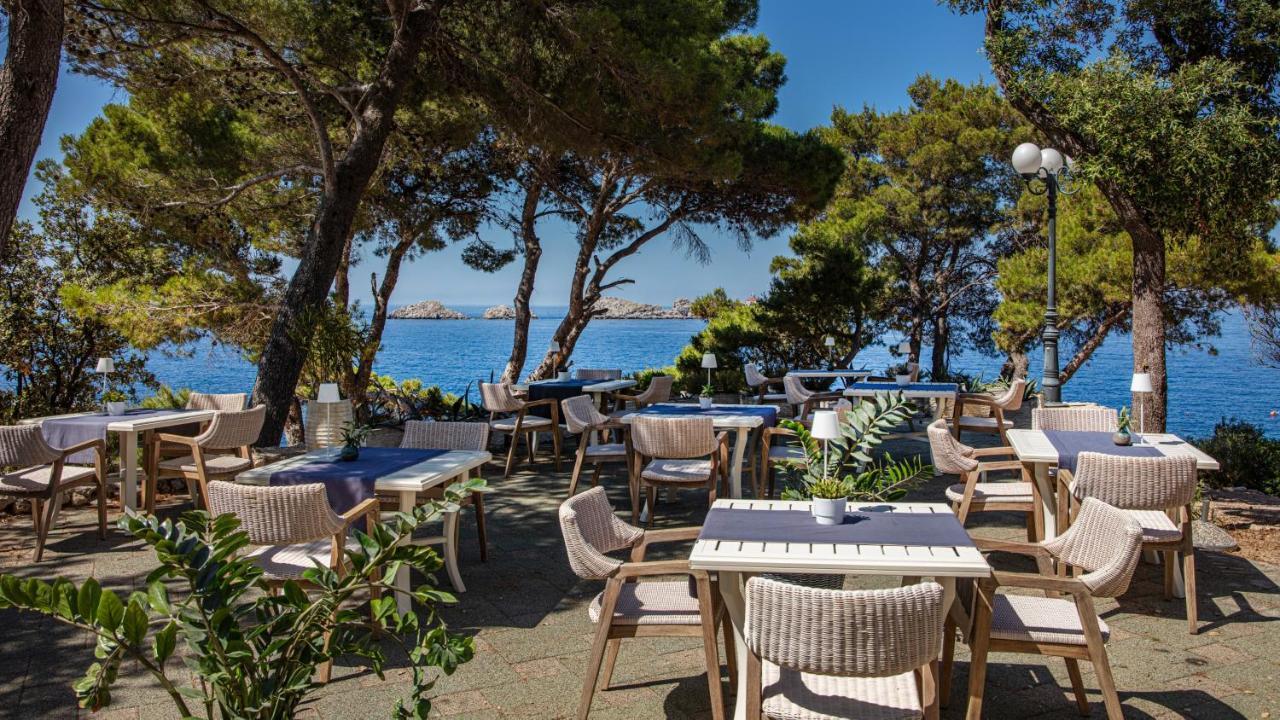 Royal Ariston Hotel Dubrovnik Exterior photo Restaurant