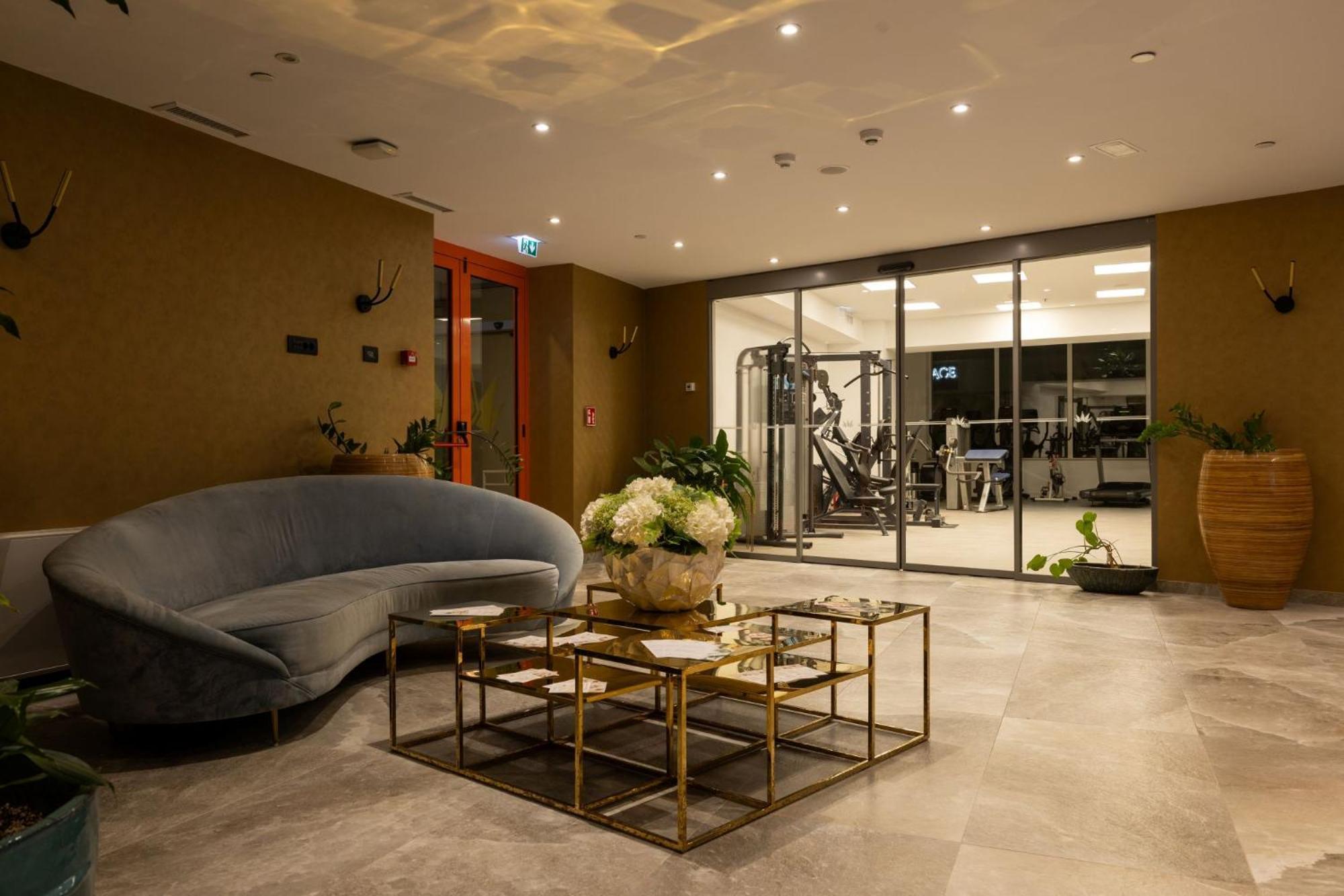 Royal Ariston Hotel Dubrovnik Exterior photo